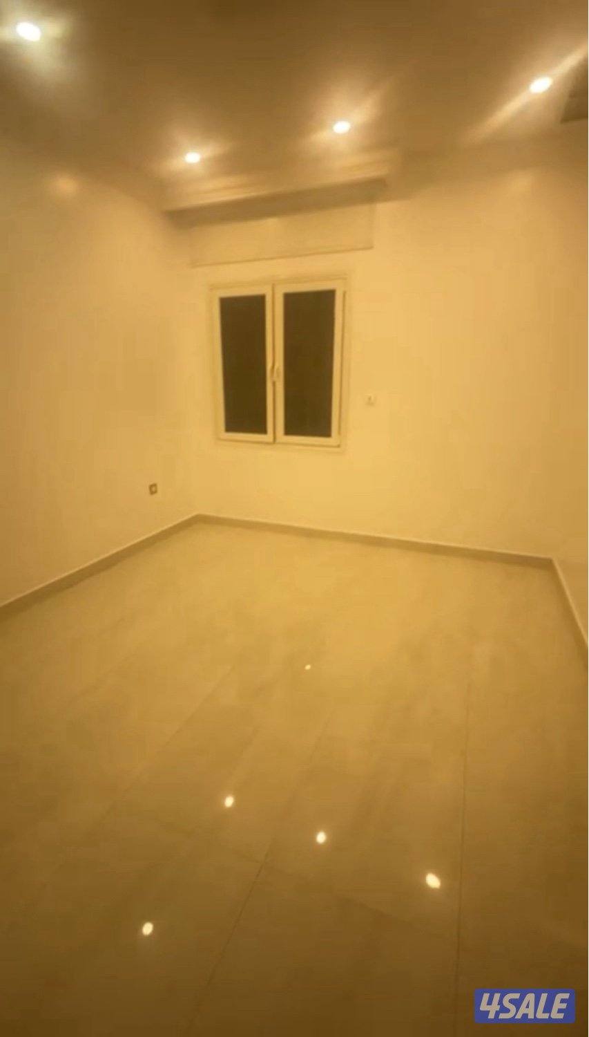 شقة للإيجار غرب عبدالله مبارك (من المالك مباشرة)2