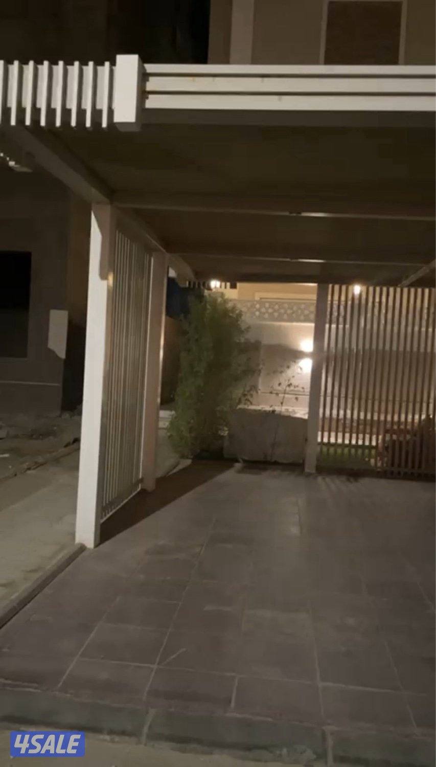 شقة للإيجار غرب عبدالله مبارك (من المالك مباشرة)4