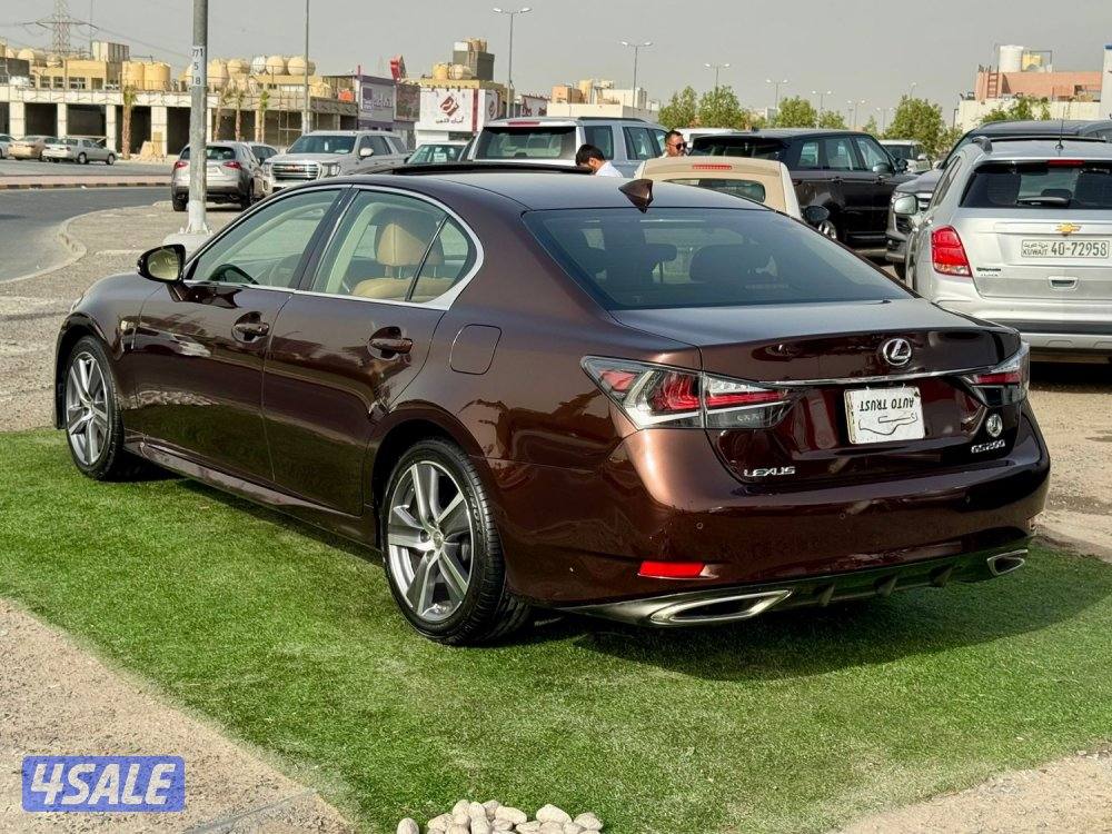 للبيع - لكزس GS200 - موديل 2017 - عداد 100 - وارد الساير - صبغ الوكاله2