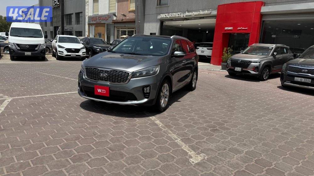 كيا سورينتو 2018 عداد 67 الف بحالة ممتازه1