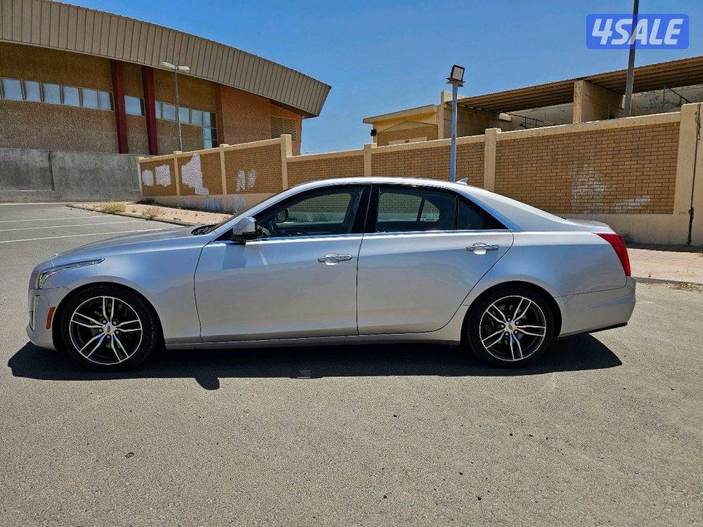 كاديلاك CTS للبيع3