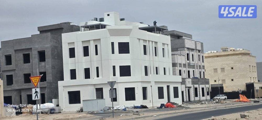 شقتين للايجار في جنوب المطلاع يرجى التواصل واتساب0