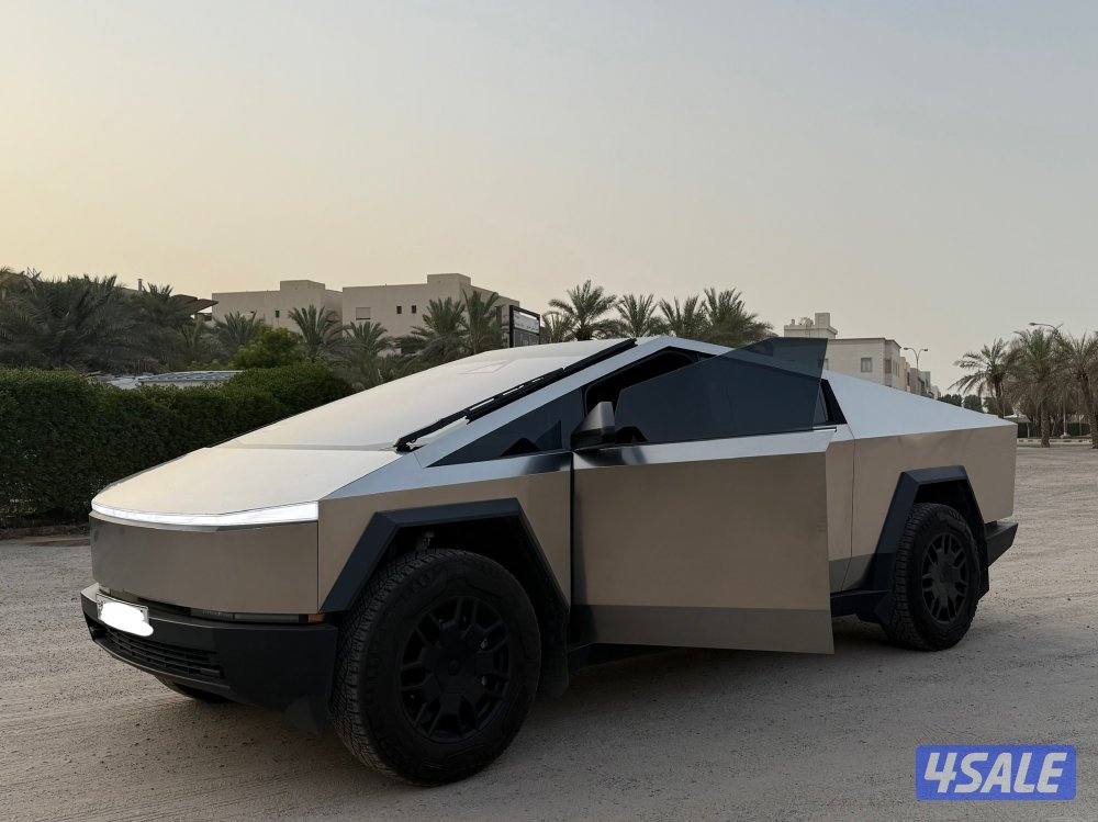 Tesla( CyberBeast )0