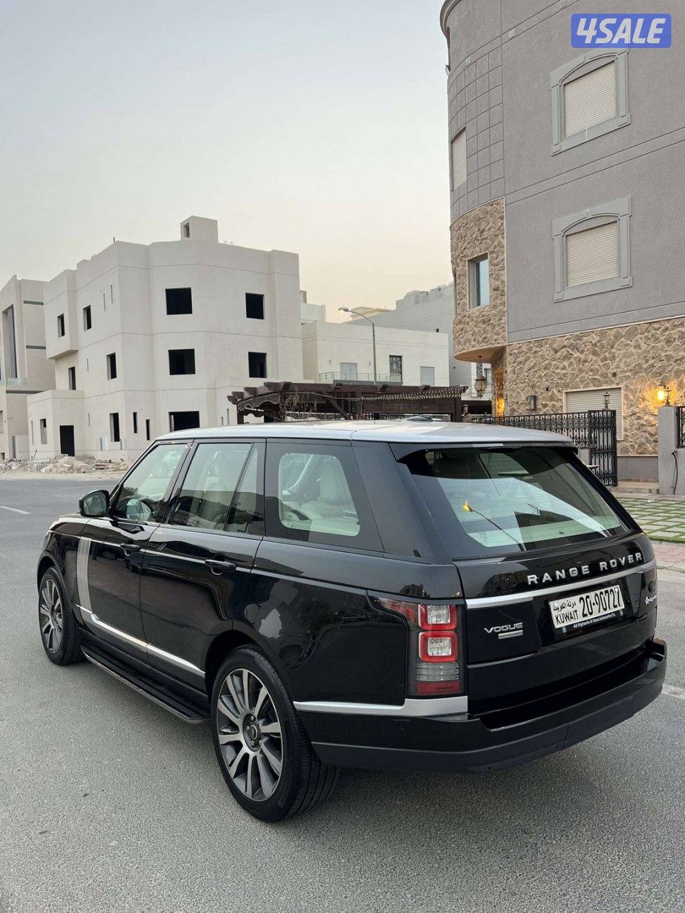 رنج روفر سوبر 2013 بحاله ممتازه1