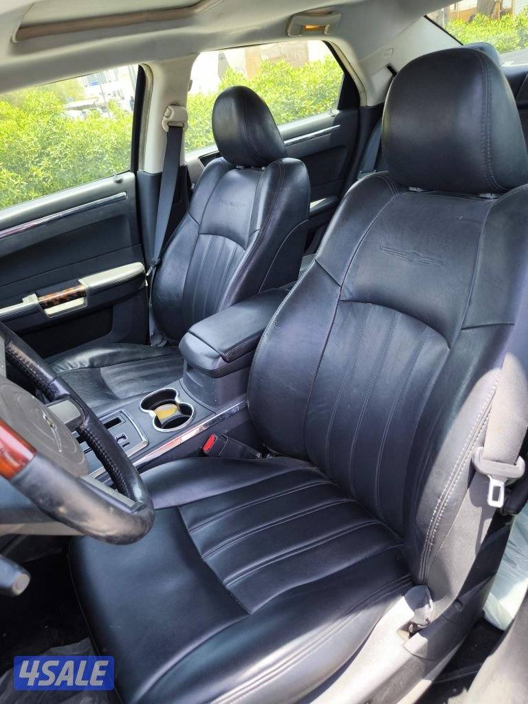 للبيع كرايزلر C300 اعلي فئة8