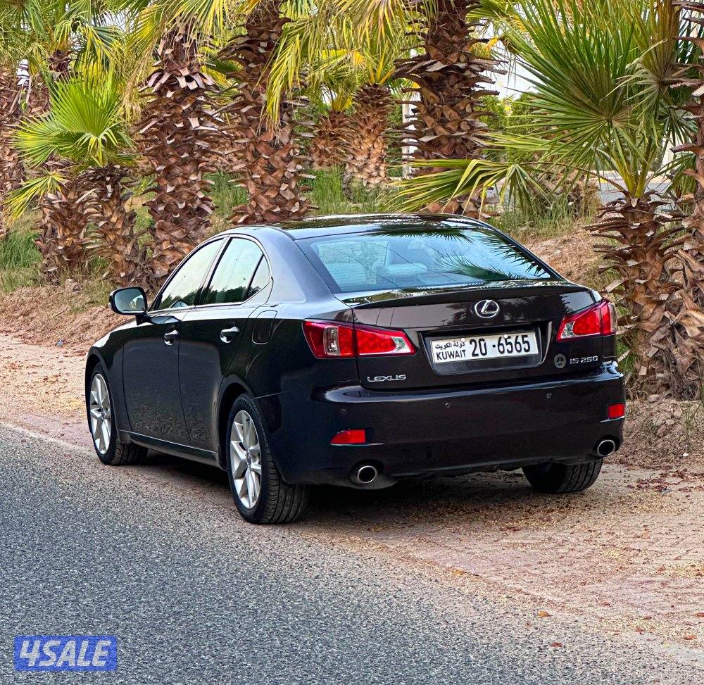 للبيع لكزس اي اس 2012 شرط الفحص2