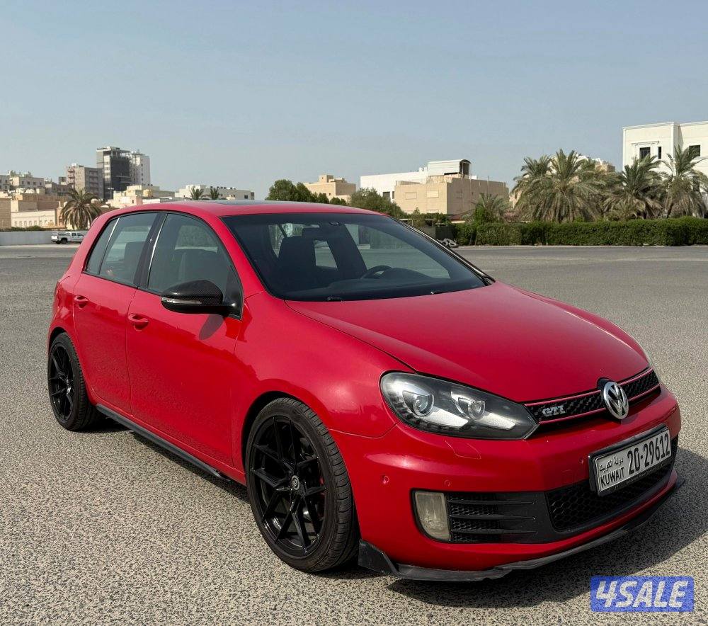 بحالة ممتازة فولكس واجن قولف GTI موديل 2012 محركات نظيفة مكيف بارد0