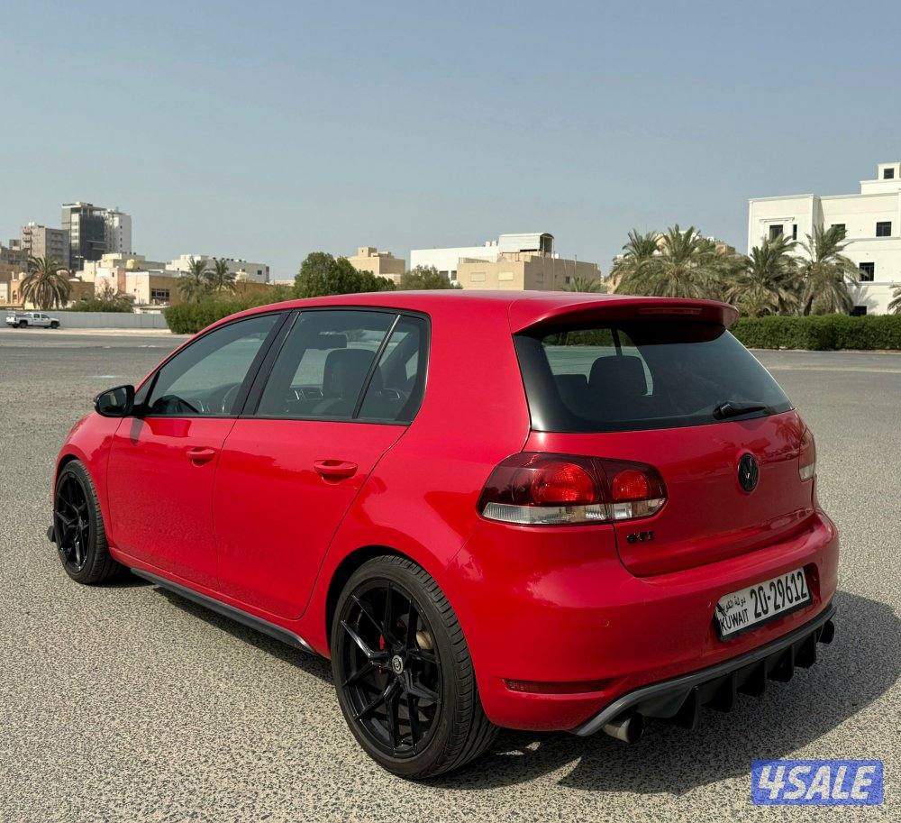 بحالة ممتازة فولكس واجن قولف GTI موديل 2012 محركات نظيفة مكيف بارد2
