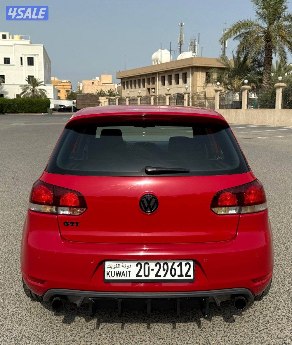 بحالة ممتازة فولكس واجن قولف GTI موديل 2012 محركات نظيفة مكيف بارد6
