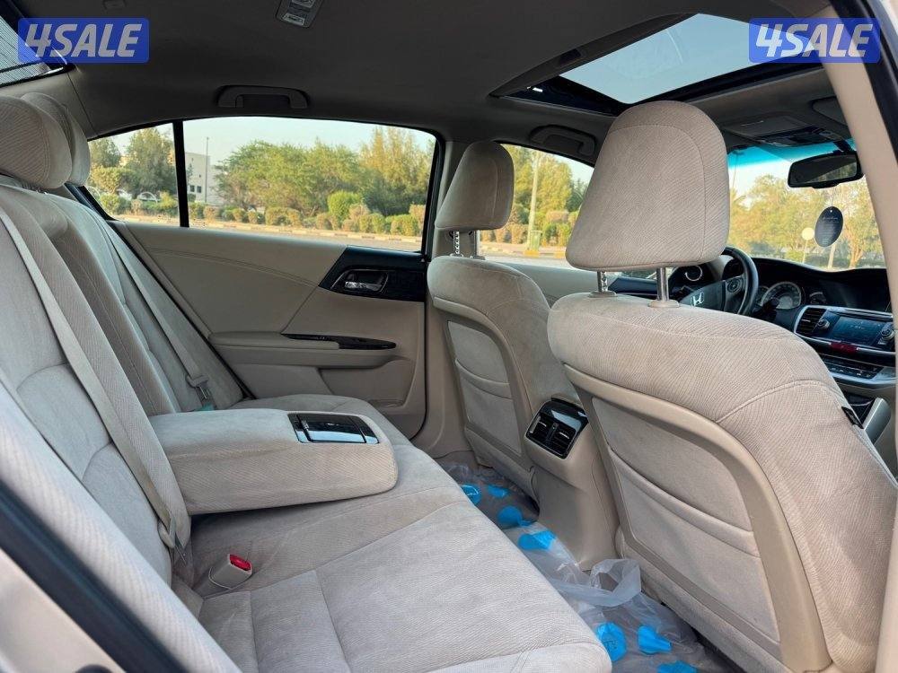 Honda acord 2016 .فتحة سقف ٤ سلندر7