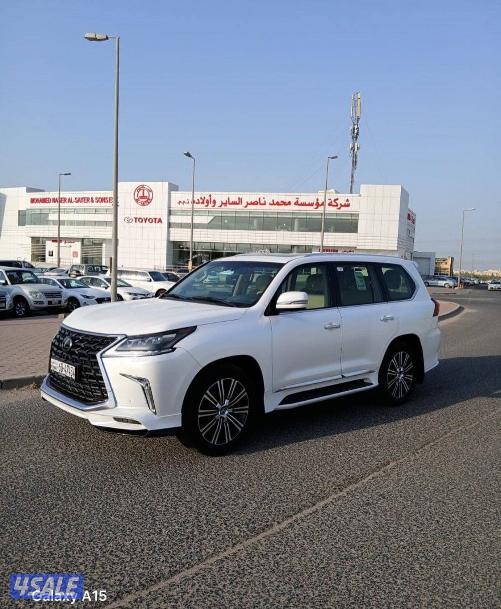 لكزس LX570 الساير 2021 سبورت بحاله الوكاله عداد 76 الف3