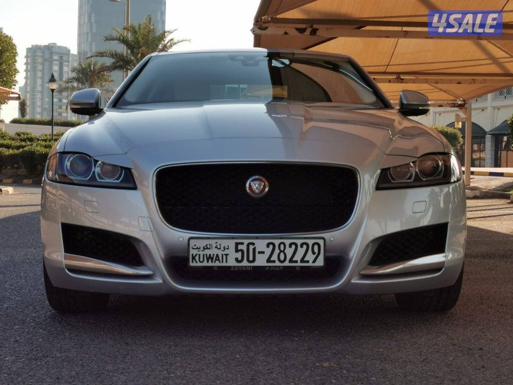 جاكور XF4