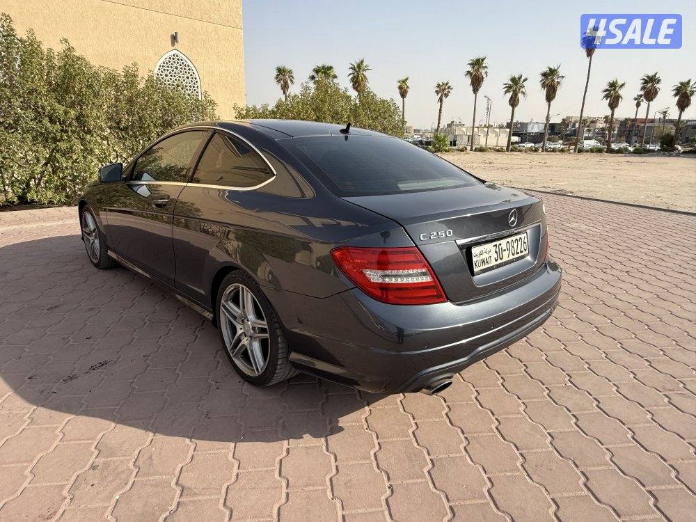 مرسيدس ٢٠١٥ c250 ماشي ١٤٠ نظيف5