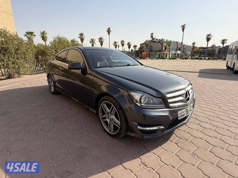 مرسيدس ٢٠١٥ c250 ماشي ١٤٠ نظيف4