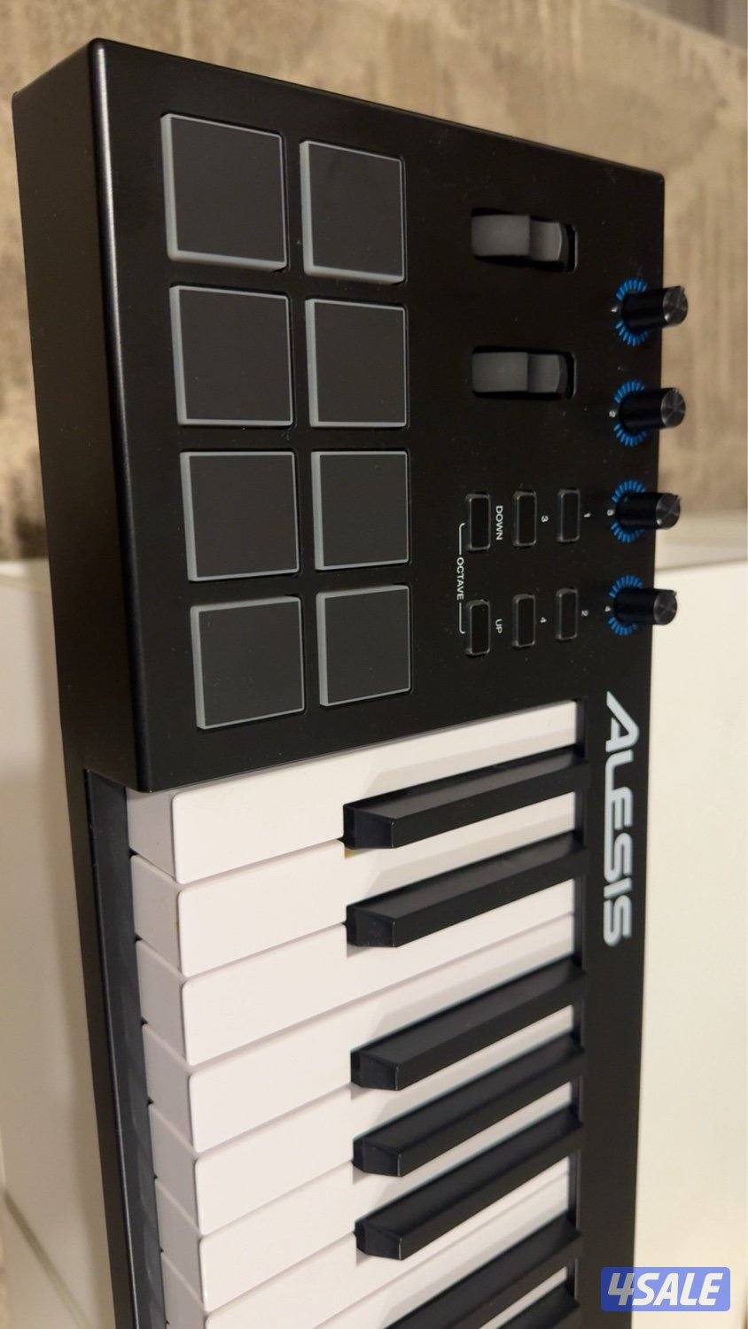 ميدي كيبورد نظيف جداً - Alesis - 61 Key USB MIDI Keyboard2