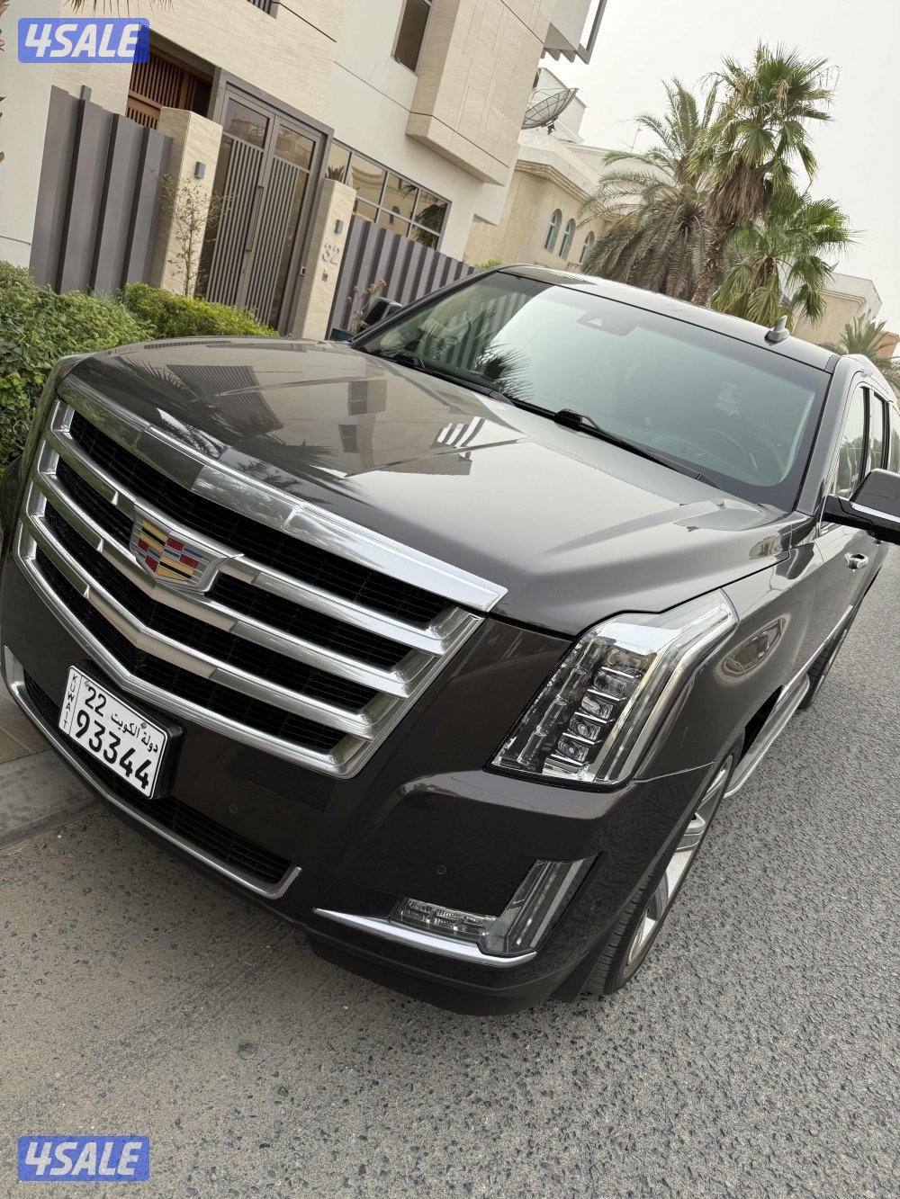 كاديلاك إسكاليد XL سوبر - بريميوم0