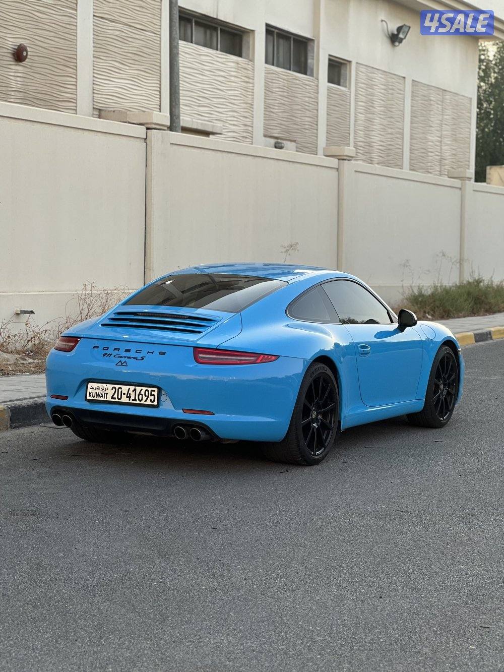 كاريرا 2012 من داخل احمر 9110