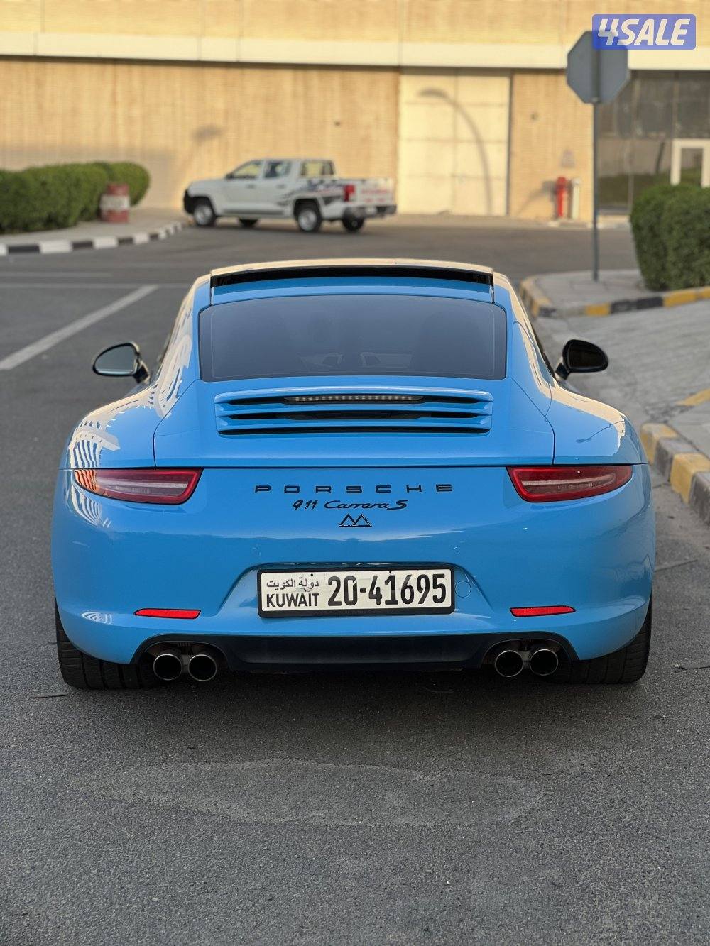 كاريرا 2012 من داخل احمر 9117