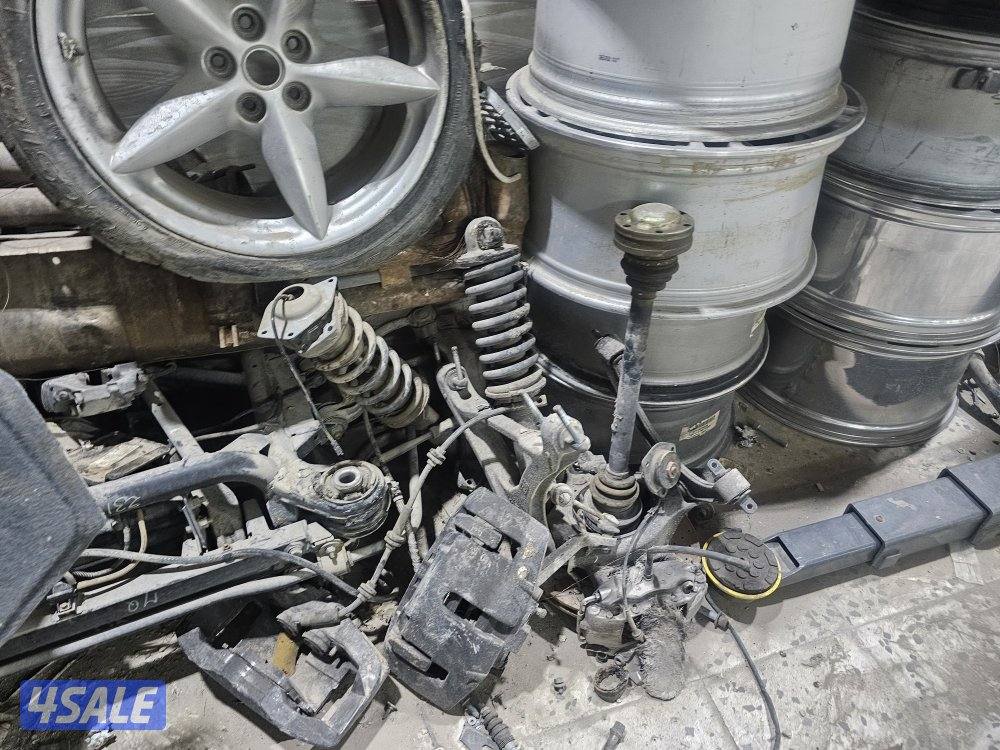جميع قطع السيارات الفاخره11