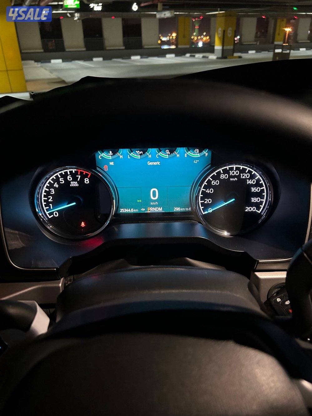 وانيت فورد f15011