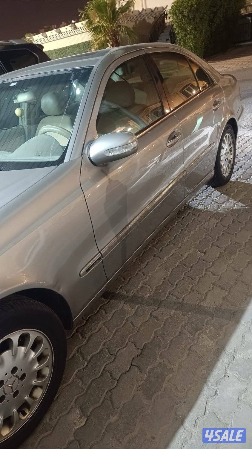مرسيدس E 2403