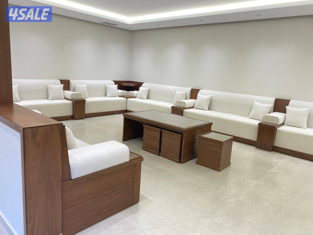 ديوانيات رسميه وديكورات واوجارات ومكتبه تلفزيون وصلات داخليه0