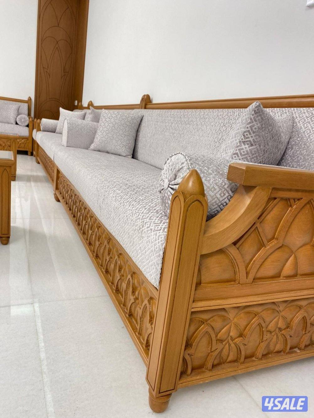 ديوانيات رسميه وديكورات واوجارات ومكتبه تلفزيون وصلات داخليه8