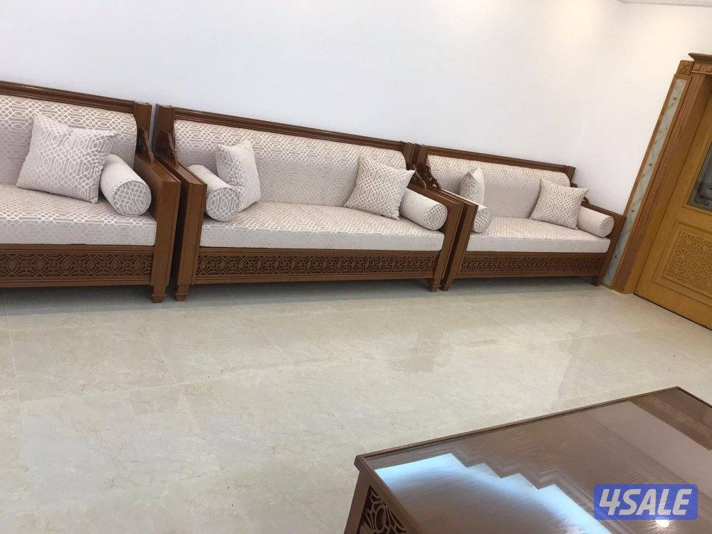 ديوانيات رسميه وديكورات واوجارات ومكتبه تلفزيون وصلات داخليه11