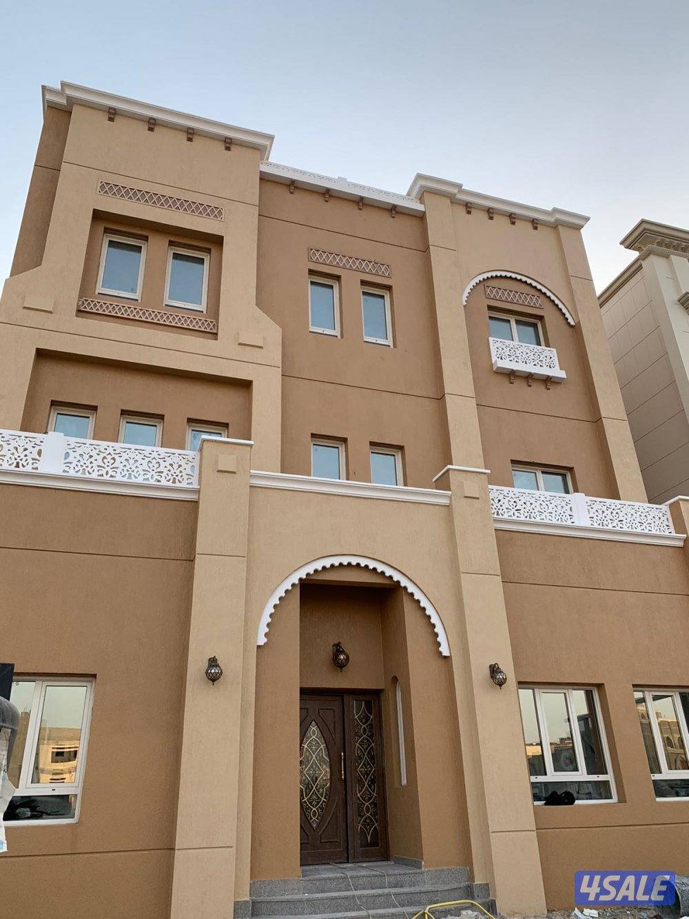 ثلاث شقق للايجار في عبدالله مبارك يرجى التواصل واتساب0