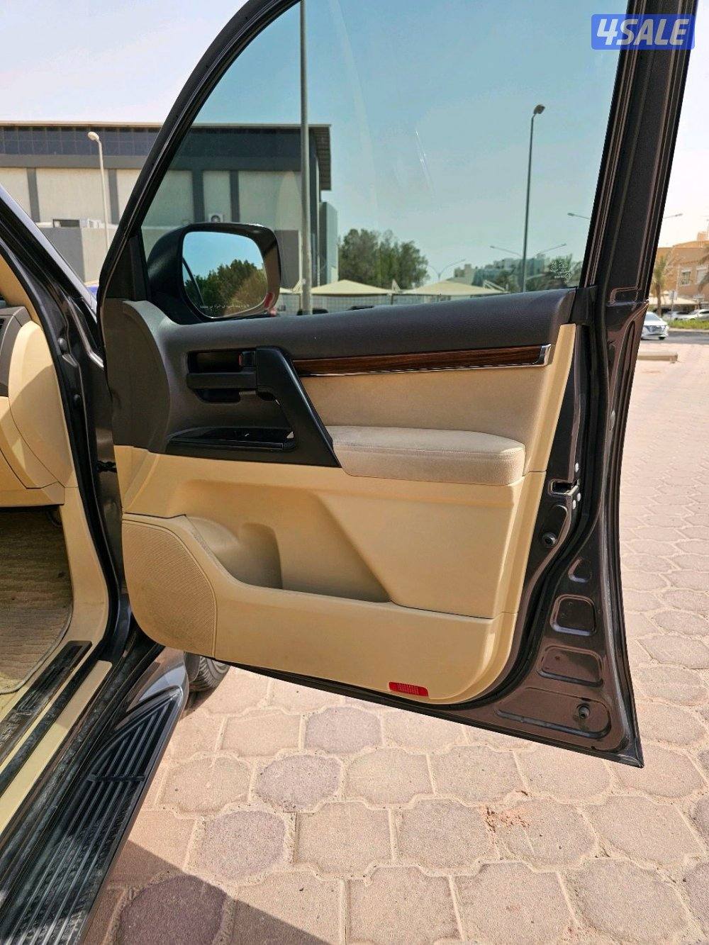 Toyota Land Cruiser GXR13
