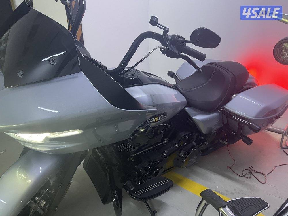 للبيع هارلي ديفيدسون رود جلايد0