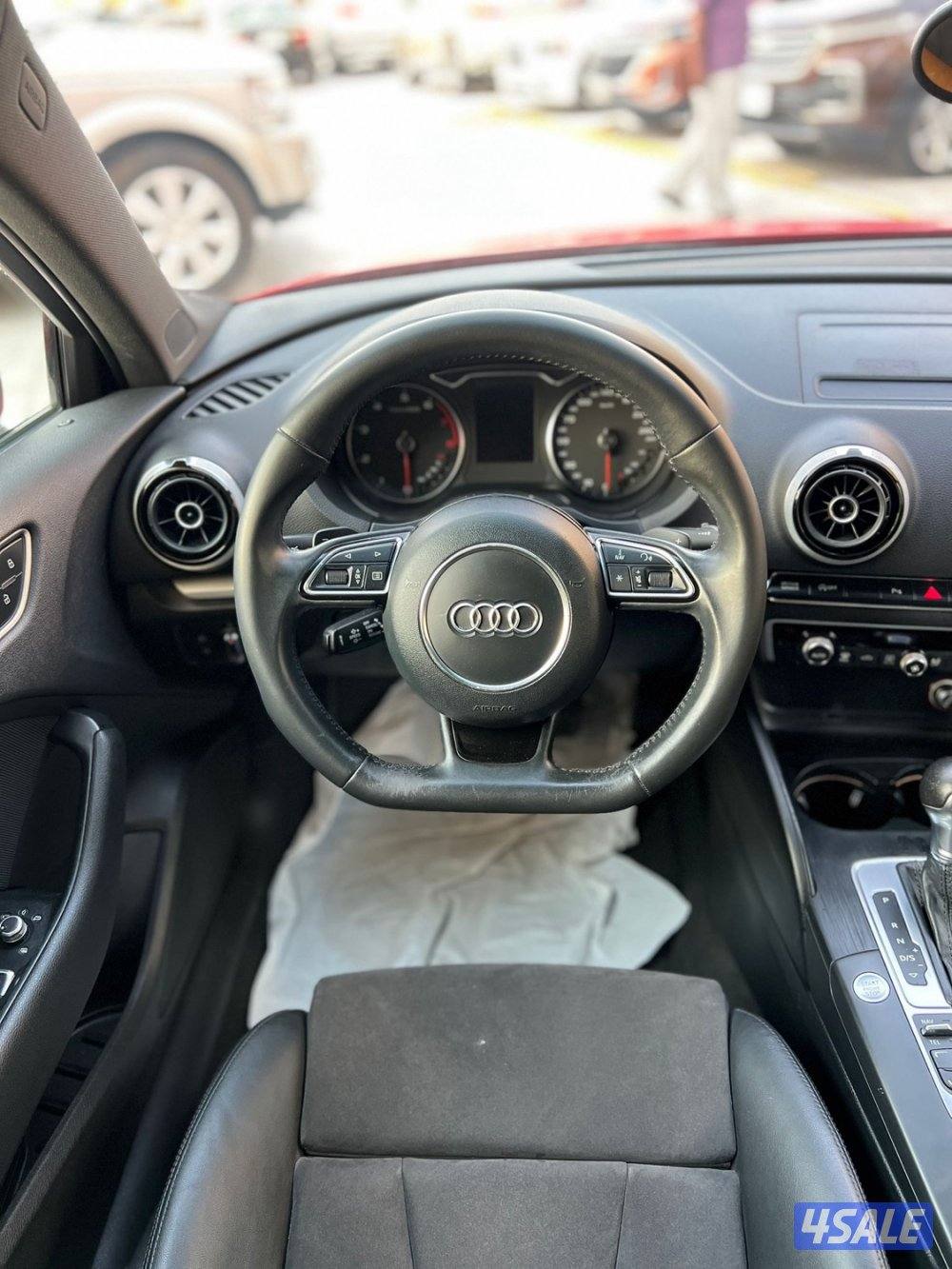 اودي 2015/A3 ماشي 130 الف بحالة الوكاله صبغ كامل المواصفات شرط الفحص10