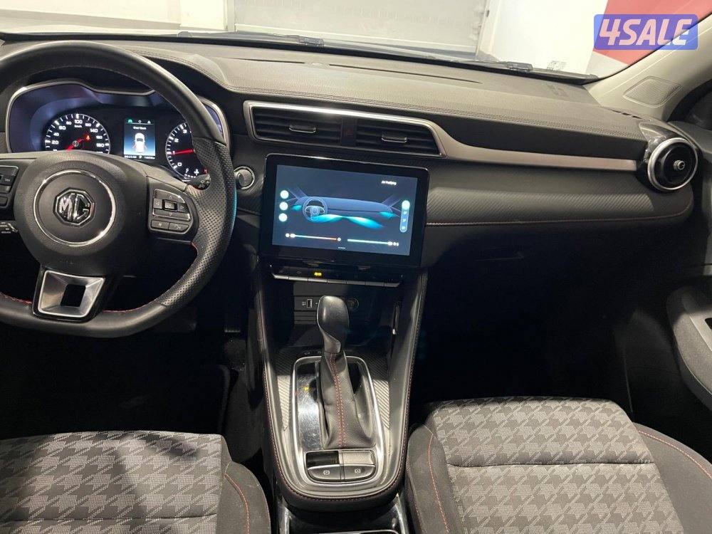 MG ZS STD 20241