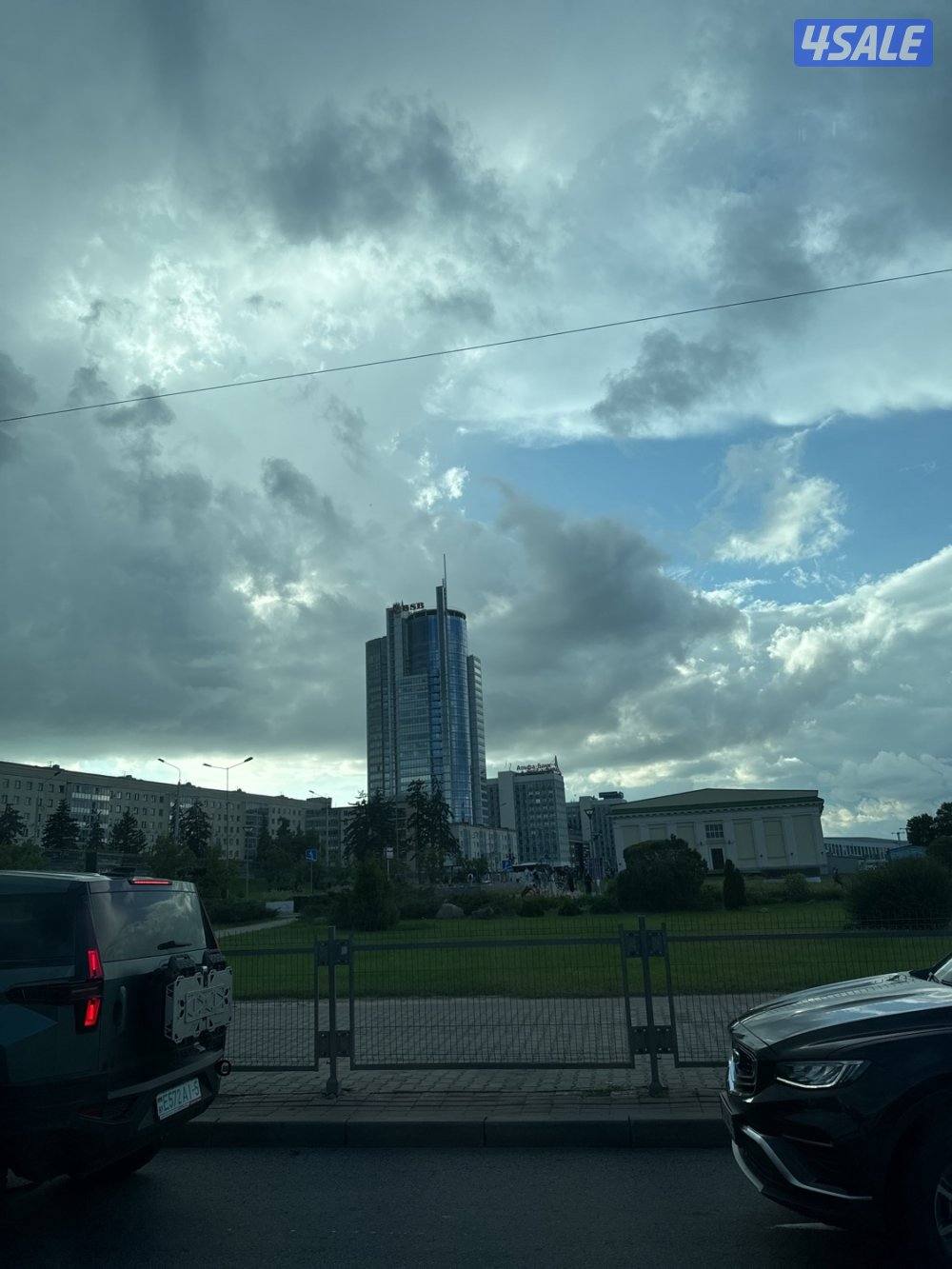 ايجار شقه القصور 3 غرف ماستر وصاله وحمام ومخزن دور ارضي ومسافط0