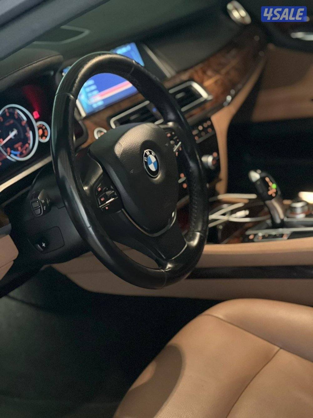 للبيع BMW9