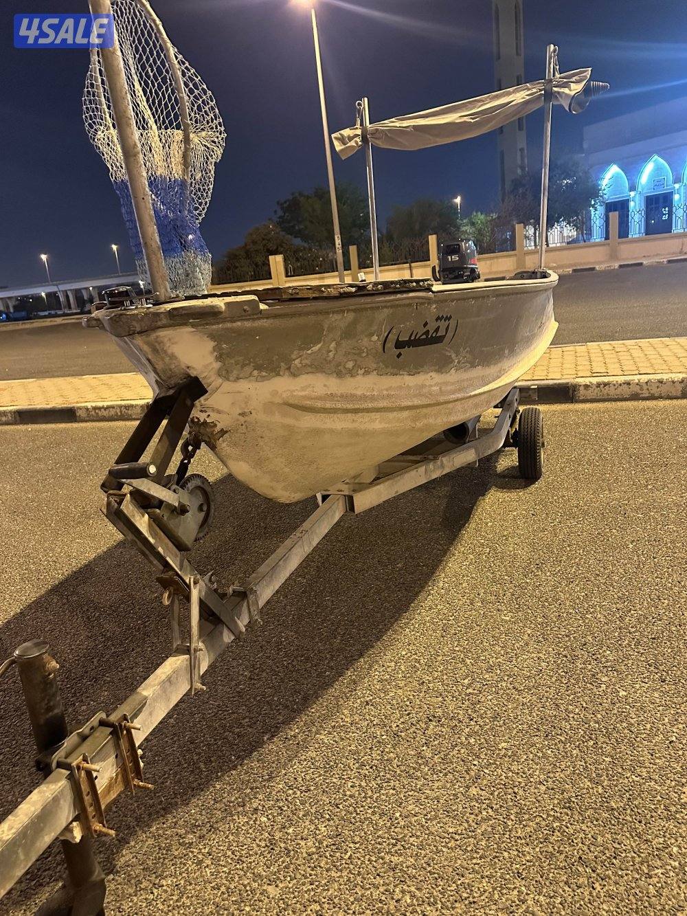 للبيع ماشوه ١٢ قدم مكينه ١٥ ياماها موديل2024 جاهزه دق سلف وانزل2