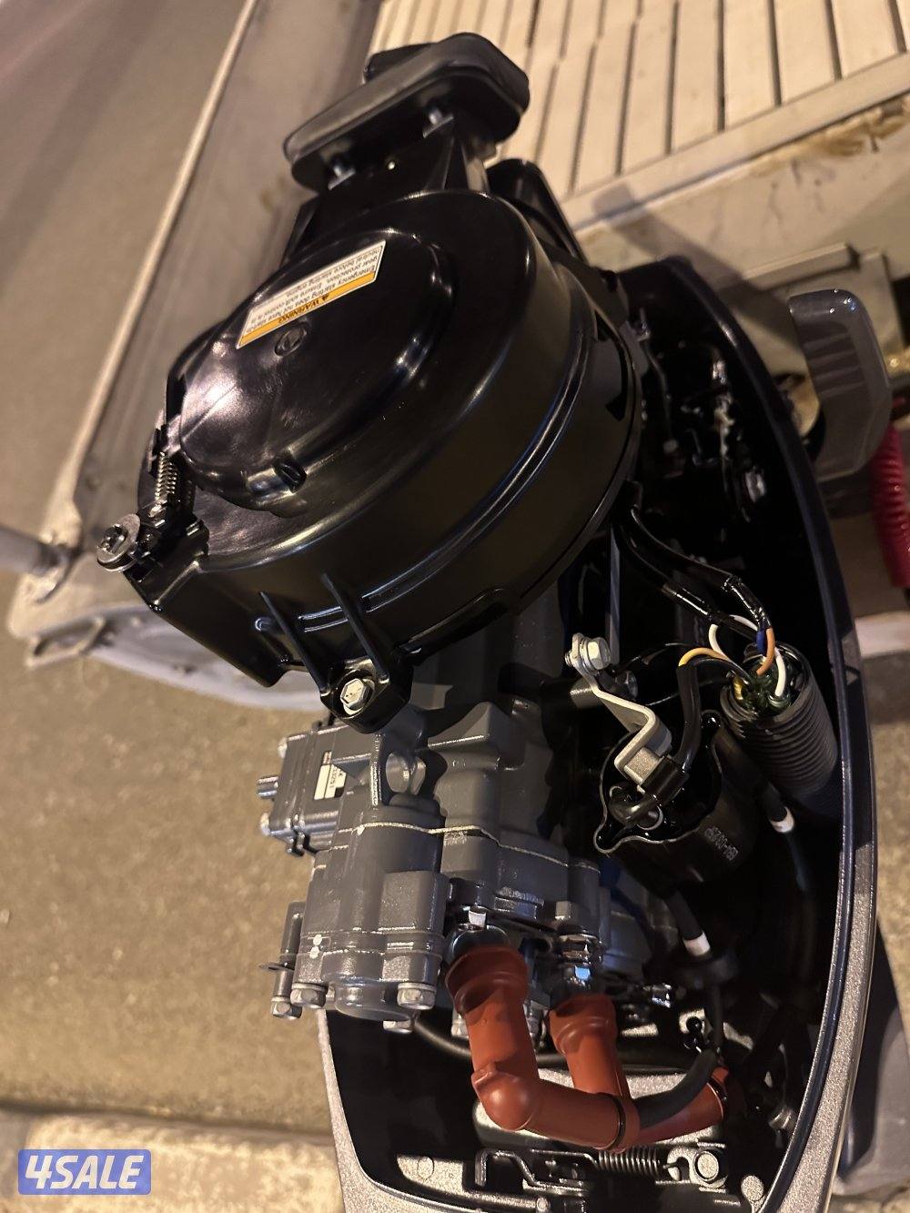 للبيع ماشوه ١٢ قدم مكينه ١٥ ياماها موديل2024 جاهزه دق سلف وانزل3