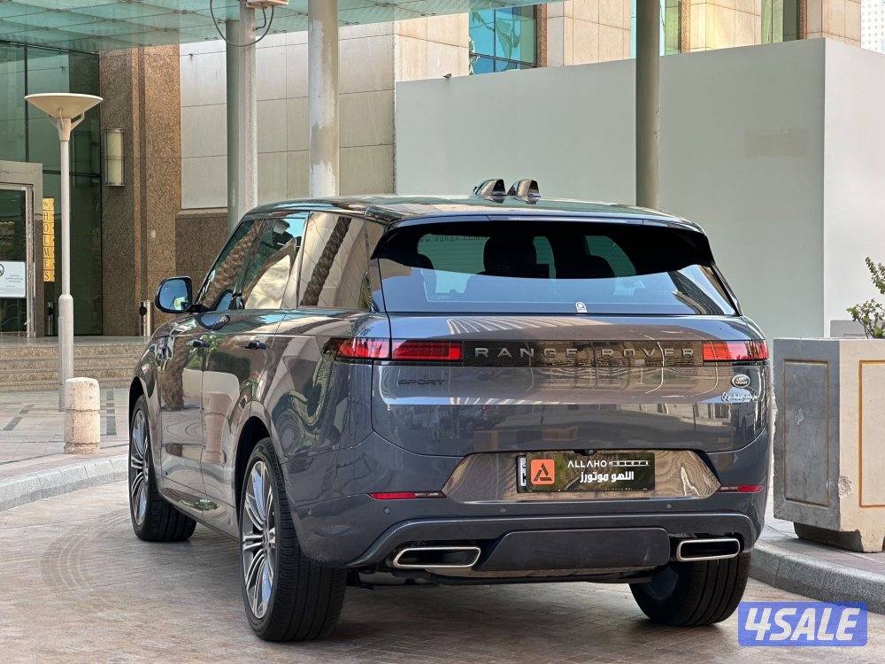 رنج روفرSPORT AUTOBIOGRAPHY موديل2023عداد53الف وارد الغانم تحت الكفاله3