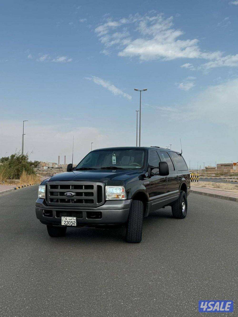 للبيع فورد اكسكيرشن موديل 2003 صبغ الوكاله وشرط الفحص بالكامل6