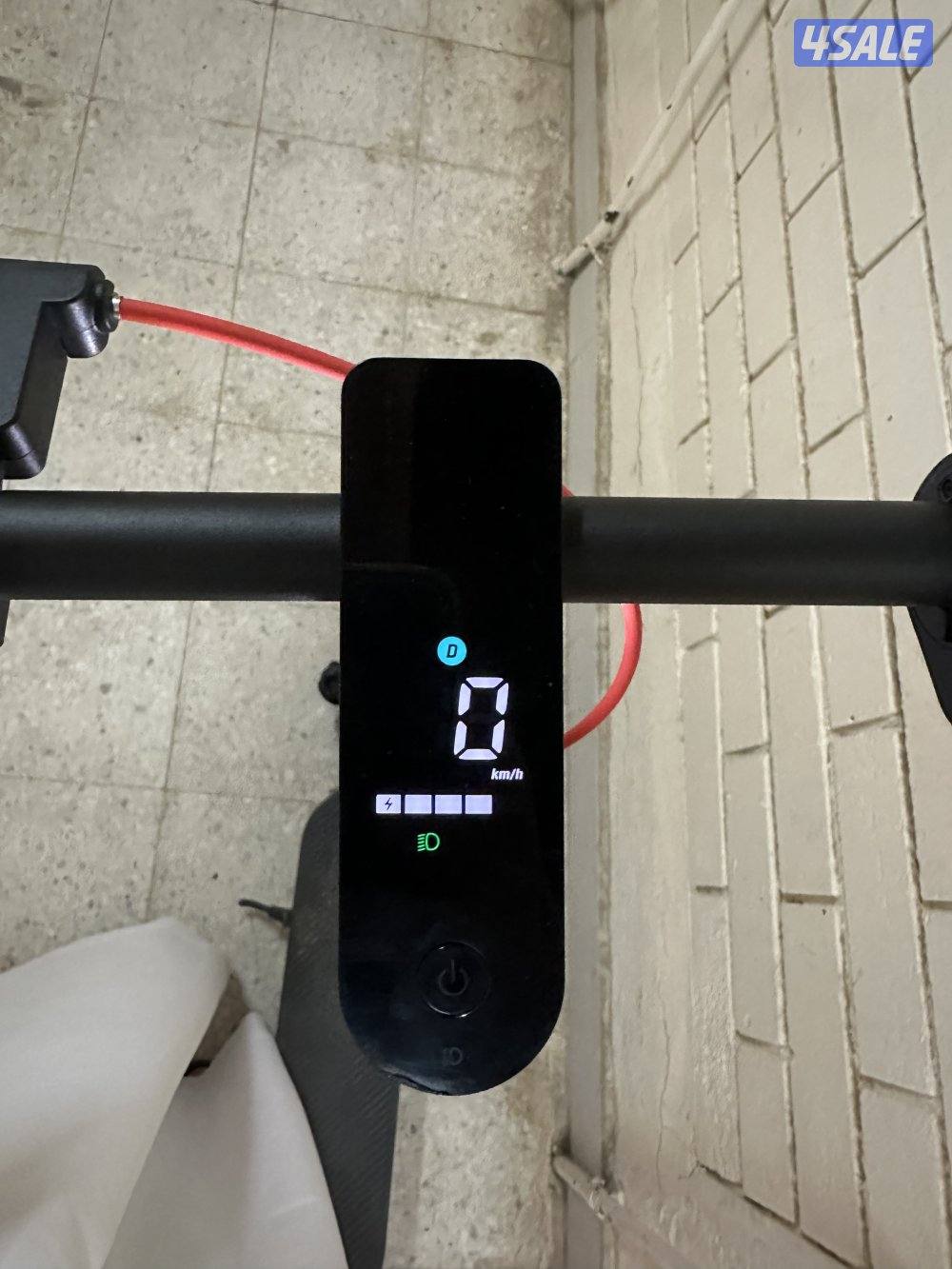 للبيع سكوتر شاومي احدث اصدار Xiaomi Electric   نظيف جداً Scooter 5 GL2