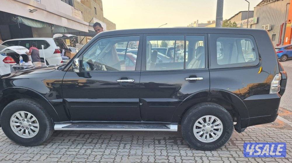 Mitsubishi Pajero 2015 For Sale in Farwaniyah6