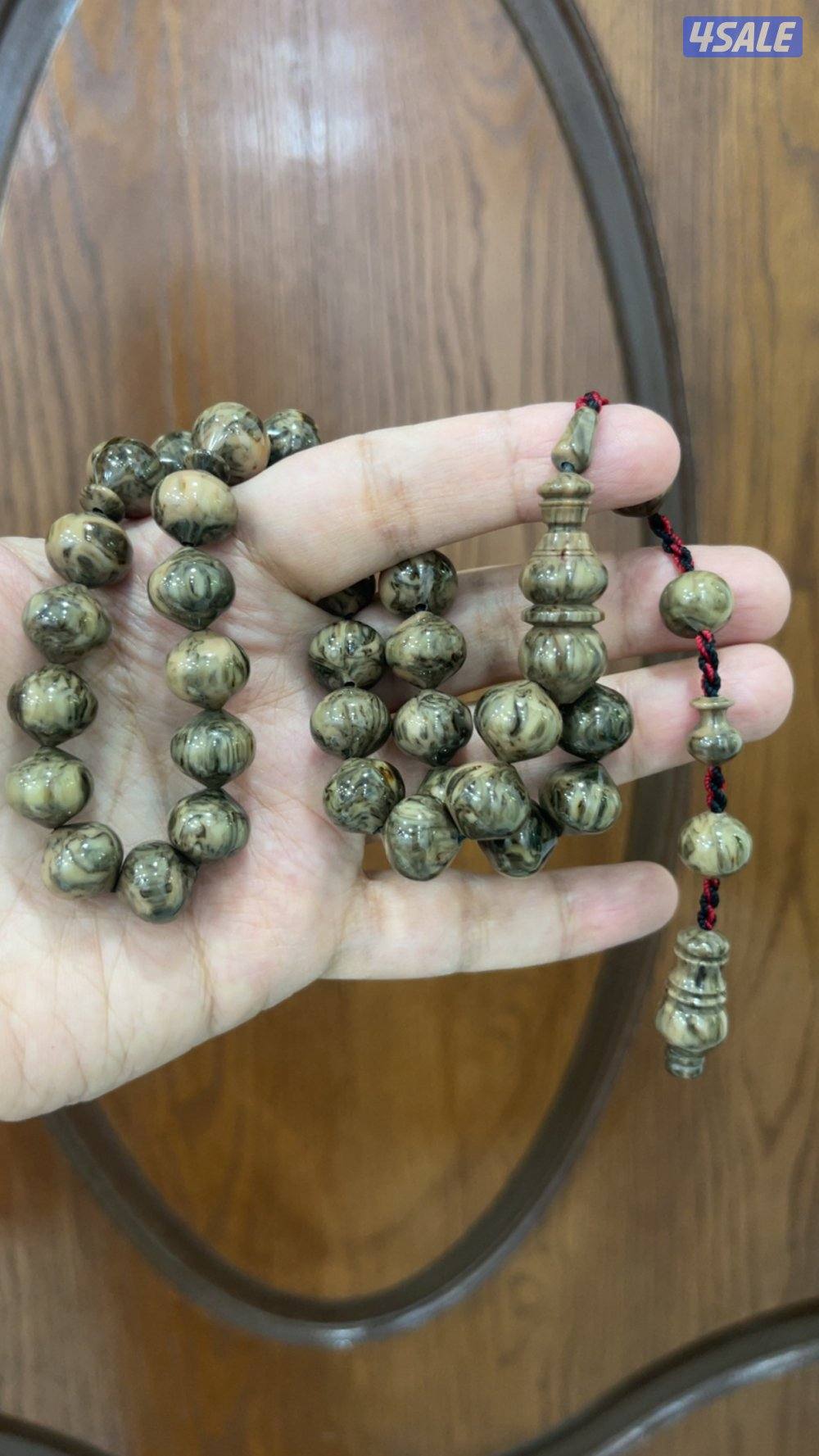 للبيع مسباح بكلايت وشق صب وسط 33 خرزة مقاس 14 ملي السعر 18 دينار3