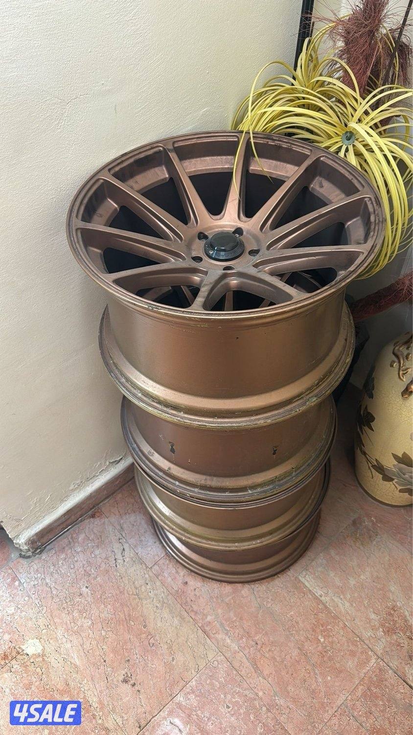 للبيع اربع نقات راكبين على جي تي آر3