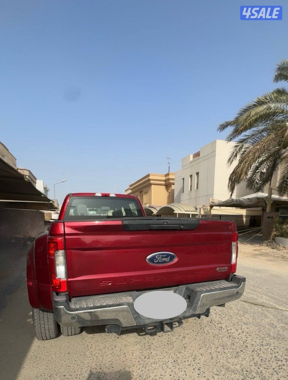 Ford F350 Super Duty4