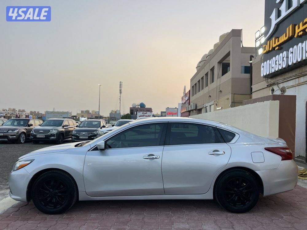 للبيع التيما 2018 عداد 130 الف7