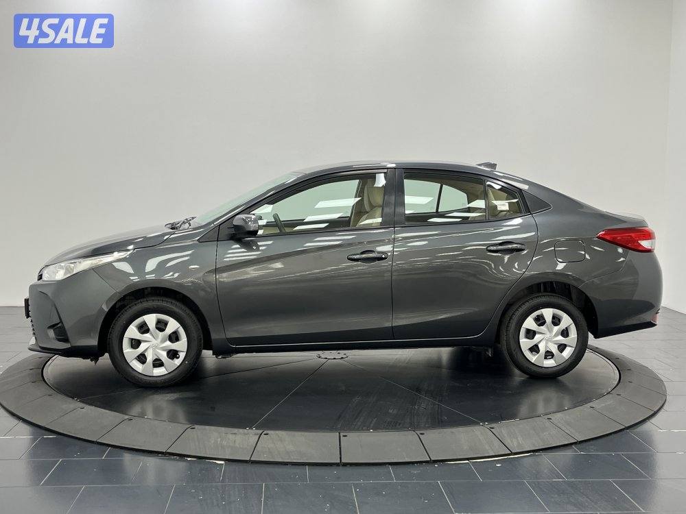 TOYOTA YARIS_N 22Y04L2