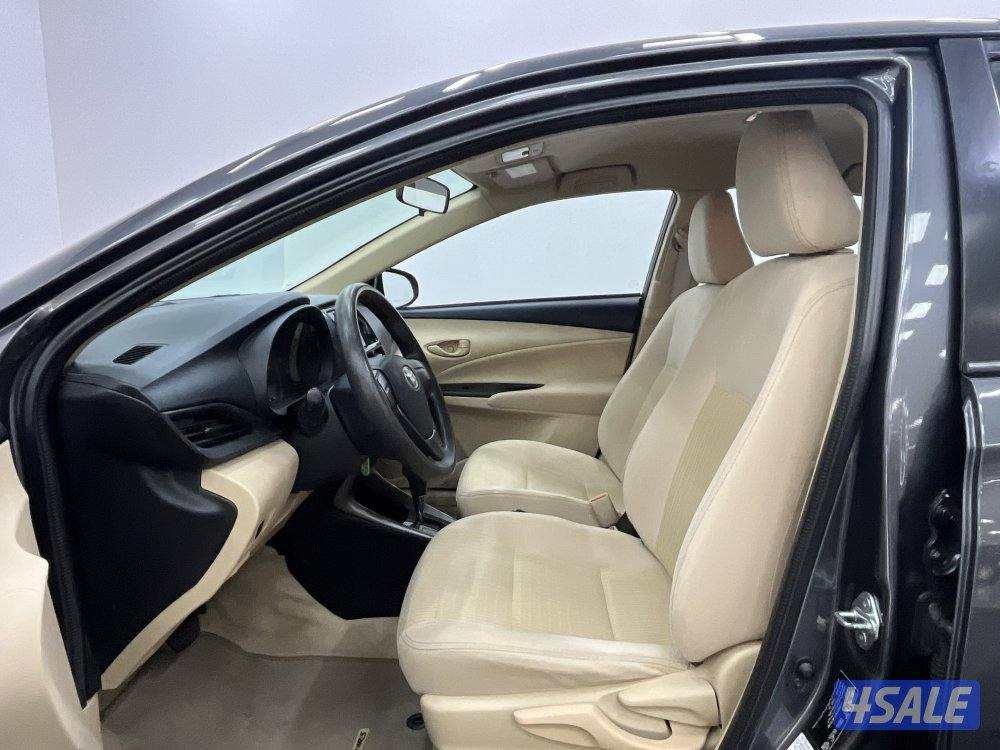TOYOTA YARIS_N 22Y04L4