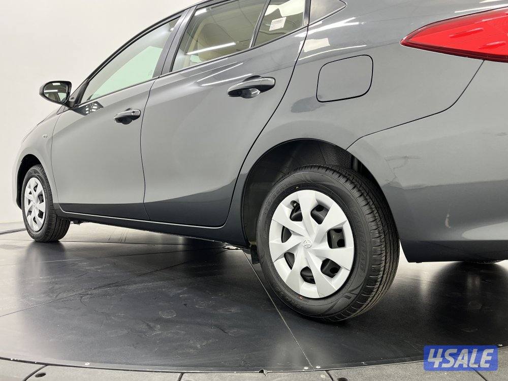 TOYOTA YARIS_N 22Y04L7