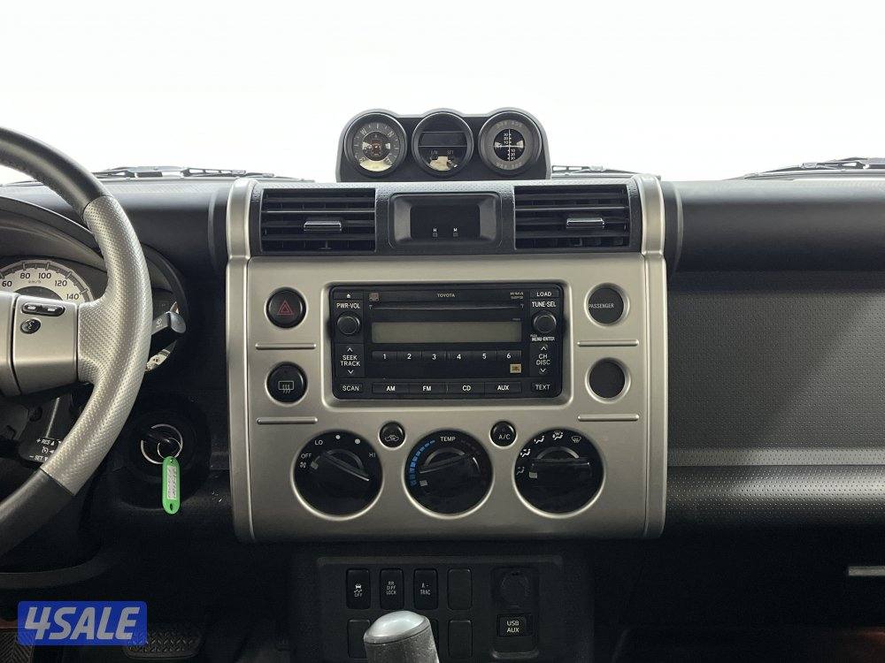 TOYOTA FJ CRUISER 22FJH210