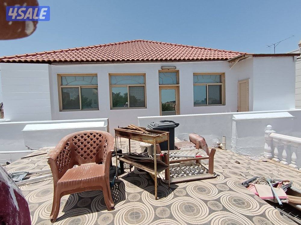 اصباغ وتركيب ورق الجدران الحديث2
